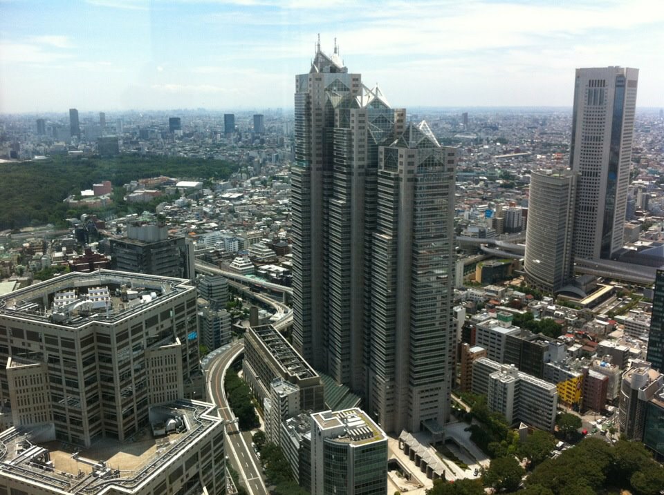 The Shinjuku Park Tower as seen from the Tokyo Municipal Building's North Observatory. Photo by Erwin Glaub  