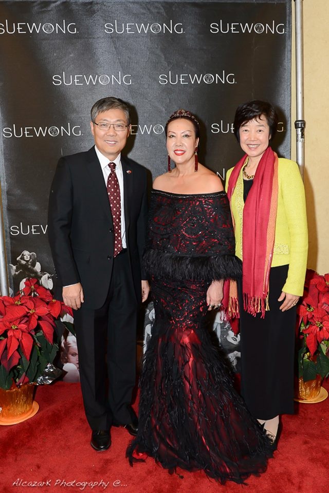  Left to right: Ambassador Liu Jian, China's Consul-General to Los Angeles with Sue and his wife Madame Ambassador Chen Xiaoling. Photo courtesy of Ken Alcazar Photography 