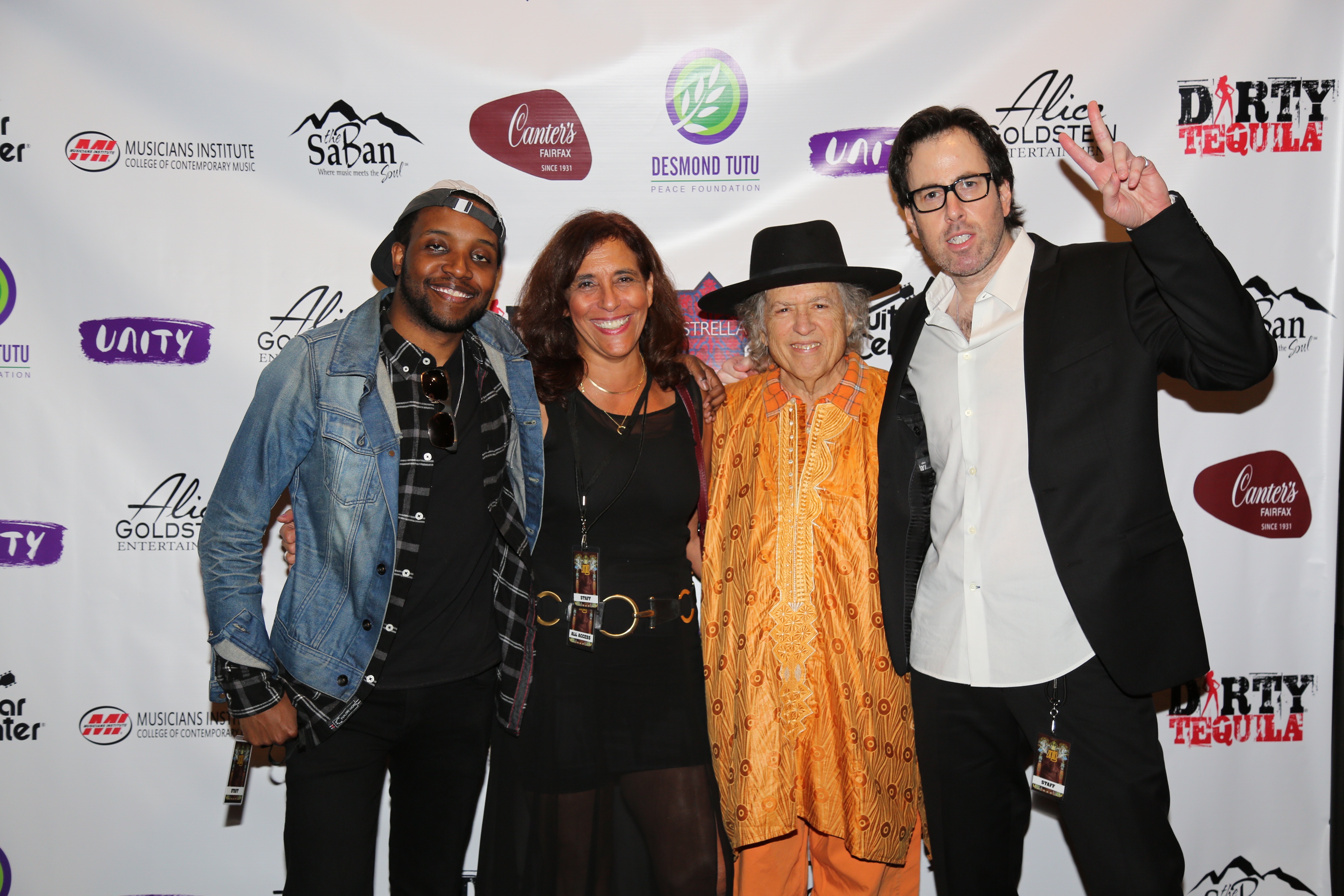  Biso Tutu-Gxashe, Lori Levin, poet Steve Kalinich and Adam Gaynor from Matchbox Twenty on the Red carpet. Photo courtesy the Experience Magazine 